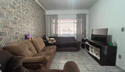 Sobrado para venda em Batistini de 123.00m² com 3 Quartos, 1 Suite e 2 Garagens