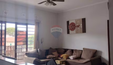 Casa para venda em Nova Jaguariúna de 160.00m² com 2 Quartos e 4 Garagens