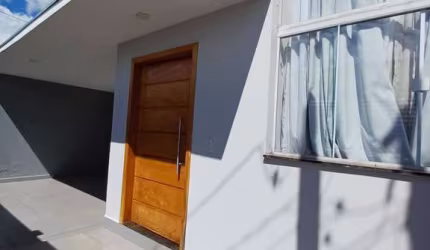 Casa para venda em Residencial Ouro Verde de 180.00m² com 2 Quartos, 1 Suite e 2 Garagens