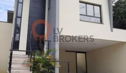 Casa para venda em Aruã de 202.00m² com 3 Quartos, 1 Suite e 4 Garagens