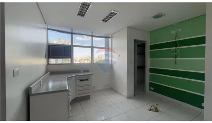 Sala Comercial para venda em Centro de 120.00m²