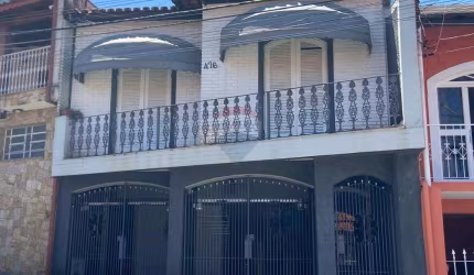 Casa para venda em Vila Gato de 151.00m² com 3 Quartos, 1 Suite e 2 Garagens