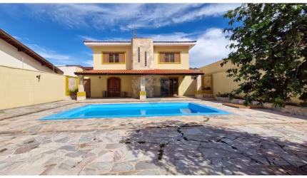 Casa para venda em Parque Residencial Lagoinha de 300.00m² com 5 Quartos, 4 Suites e 4 Garagens