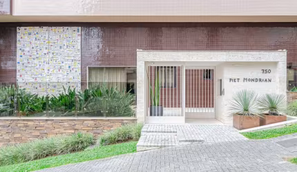 Apartamento para venda em Champagnat de 189.00m² com 3 Quartos, 3 Suites e 3 Garagens