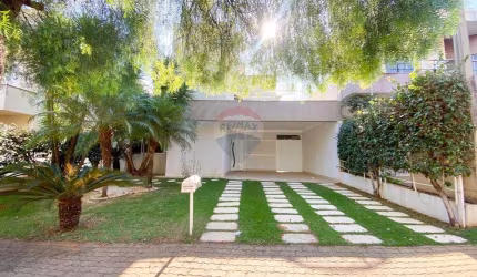 Casa de Condomínio para alugar em Jardim Imperador de 205.00m² com 3 Quartos, 3 Suites e 4 Garagens
