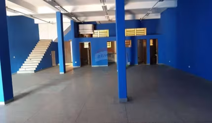 Sala Comercial para alugar em Vila Dainese de 275.00m² com 4 Garagens