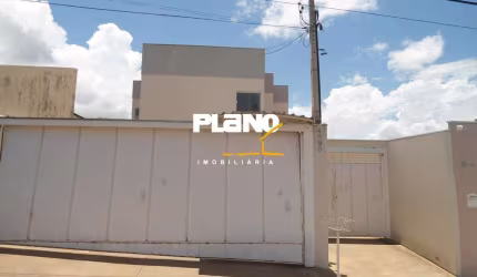 Apartamento para alugar em PARQUE SANTA HILDA de 64.00m² com 2 Quartos e 2 Garagens