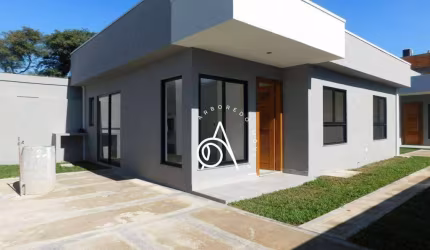 Casa para venda em Fanny de 70.00m² com 3 Quartos, 1 Suite e 2 Garagens