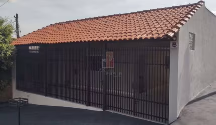 Casa para venda em Núcleo Residencial Beija-flor de 30.00m² com 4 Quartos, 1 Suite e 3 Garagens