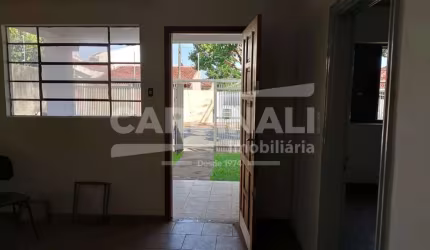 Casa para venda em Centro de 193.00m² com 3 Quartos e 6 Garagens
