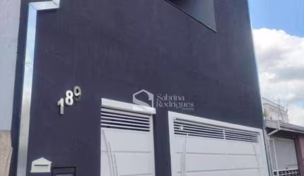 Sobrado para venda em Jardim Colonial de 206.00m² com 4 Quartos, 1 Suite e 2 Garagens
