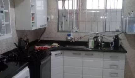 Casa para venda em Parque Residencial Califórnia de 126.00m² com 3 Quartos, 1 Suite e 4 Garagens