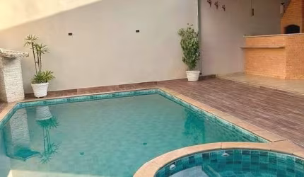 Casa para venda em Parque Residencial Aeroporto de 105.00m² com 2 Quartos e 2 Garagens