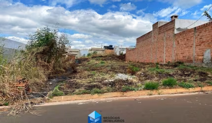 Terreno para venda em Residencial Colinas Do Engenho I de 200.00m²