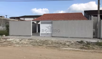 Casa para venda em Sapé de 300.00m² com 4 Quartos, 3 Suites e 4 Garagens