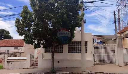 Prédio Comercial para venda em Centro de 197.00m² com 3 Quartos