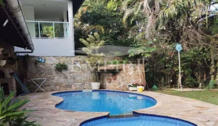 Sobrado para venda em Costa Do Sol de 380.00m² com 4 Quartos, 2 Suites e 4 Garagens