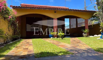 Casa para venda em Itanhaém de 144.00m² com 3 Quartos e 3 Garagens