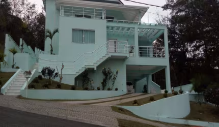Sobrado para venda em Santa Isabel de 490.00m² com 4 Quartos, 4 Suites e 6 Garagens
