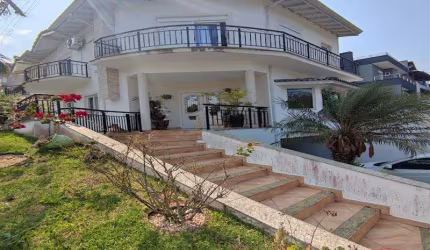 Sobrado para venda em Cidade Parquelandia de 387.00m² com 3 Quartos, 3 Suites e 6 Garagens