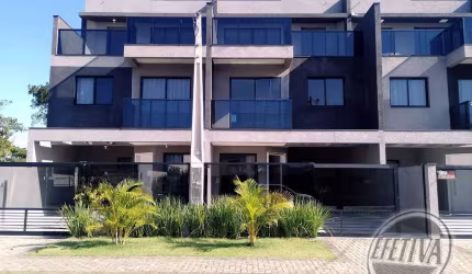 Sobrado para venda em Matinhos de 142.00m² com 3 Quartos, 1 Suite e 2 Garagens