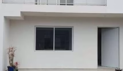 Sobrado para venda em Guaratuba de 128.00m² com 3 Quartos, 1 Suite e 2 Garagens