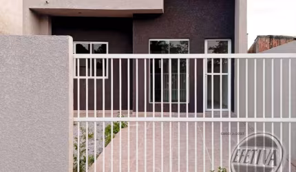 Casa para venda em Matinhos de 55.00m² com 3 Quartos, 1 Suite e 1 Garagem