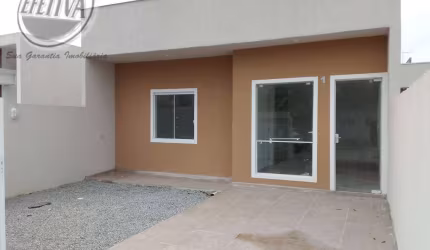 Casa para venda em Matinhos de 55.00m² com 3 Quartos, 1 Suite e 1 Garagem