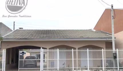 Casa para venda em Guaratuba de 212.00m² com 4 Quartos, 1 Suite e 3 Garagens