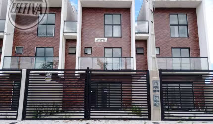 Sobrado para venda em Matinhos de 120.00m² com 3 Quartos, 3 Suites e 2 Garagens