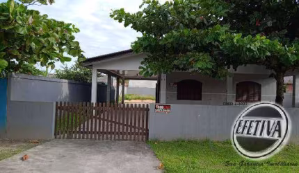 Casa para venda em Matinhos de 132.00m² com 3 Quartos e 4 Garagens