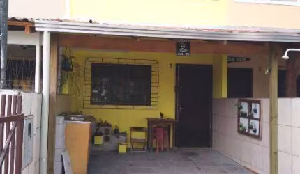 Sobrado para venda em Matinhos de 67.00m² com 2 Quartos e 2 Garagens