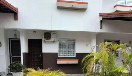 Sobrado para venda em Matinhos de 90.00m² com 2 Quartos e 2 Garagens