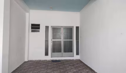 Casa para venda em Centro de 155.00m² com 2 Quartos e 2 Garagens