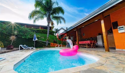 Casa para venda em Cafezal Vii de 211.00m² com 3 Quartos, 1 Suite e 8 Garagens