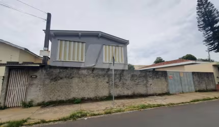 Casa para venda em São Pedro de 339.00m² com 4 Quartos, 1 Suite e 5 Garagens