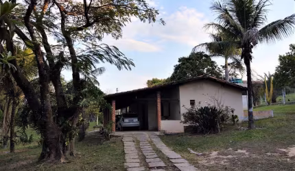 Chácara para venda em Santa Adélia de 2800.00m² com 3 Quartos, 1 Suite e 4 Garagens