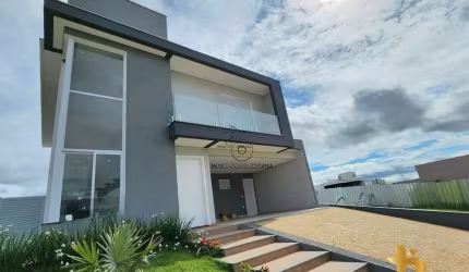 Casa para venda em Green Valley de 308.00m² com 3 Quartos, 3 Suites e 6 Garagens