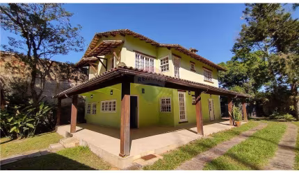 Chácara para venda em Itatiaia de 300.00m² com 4 Quartos e 6 Garagens