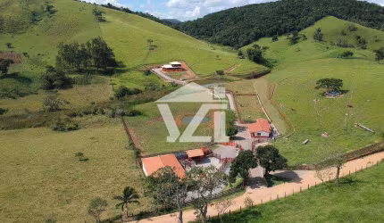 Fazenda / Sítio para venda em Paraibuna de 144000.00m² com 5 Quartos e 4 Suites