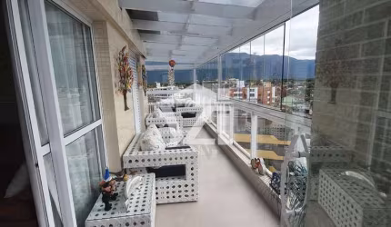 Cobertura para venda em Centro de 271.00m² com 4 Quartos, 3 Suites e 4 Garagens