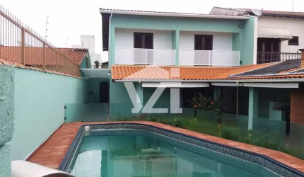 Sobrado para venda em Vila Oliveira de 313.00m² com 4 Quartos, 2 Suites e 6 Garagens