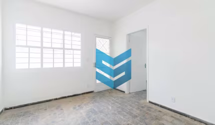 Casa para venda e aluguel em Centro de 112.00m² com 2 Quartos, 1 Suite e 2 Garagens