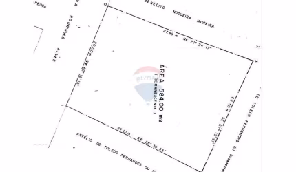 Lote / Terreno para venda em Centro de 584.00m²