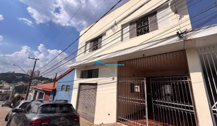 Casa para alugar em JARDIM PACAEMBU de 261.00m² com 3 Quartos e 2 Garagens