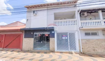 Sobrado para venda em Centro de 189.17m² com 3 Quartos e 1 Garagem