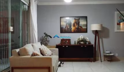 Casa para venda em VILA VIOTTO de 218.00m² com 4 Quartos e 3 Garagens