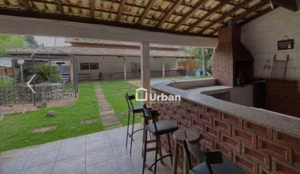 Casa de Condomínio para venda em Fazendinha de 450.00m² com 5 Quartos, 3 Suites e 6 Garagens
