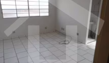 Prédio Comercial para alugar em Parque Santa Felícia Jardim de 24.00m²