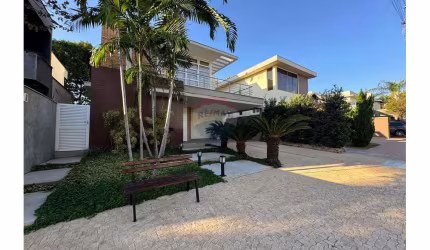 Casa de Condomínio para venda em Jardim Nova Aliança Sul de 265.00m² com 4 Quartos, 3 Suites e 4 Garagens